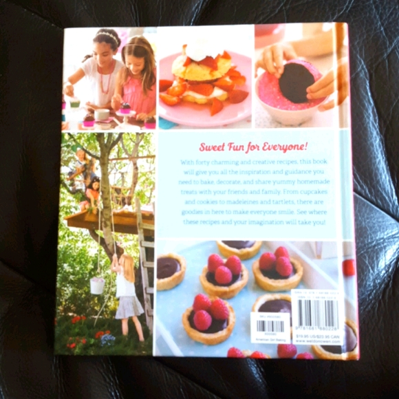 Americans Girl- Baking cookbook - Picture 2 of 3